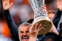 开云APP-包含里昂正面抗压，欧冠资格赛区悬念不断激化的词条