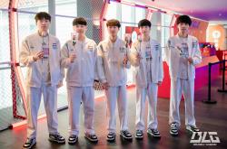 开云体育中国-BLG力克TES，Uzi开启传奇时刻淘汰赛3:0（釜山）