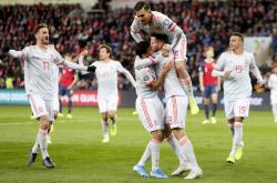 开云官网-西班牙战平挪威，领先优势缩小一步