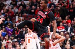 开云体育中国-公牛险胜吉林队，布伦森高光表现