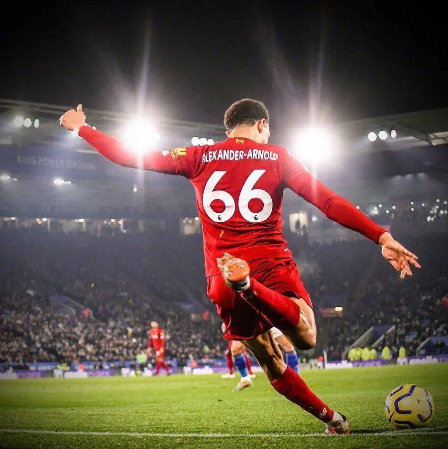 利物浦客场压力重重，拼尽全力