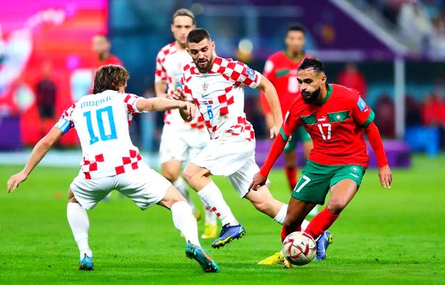 克罗地亚逆转波兰，晋级半决赛