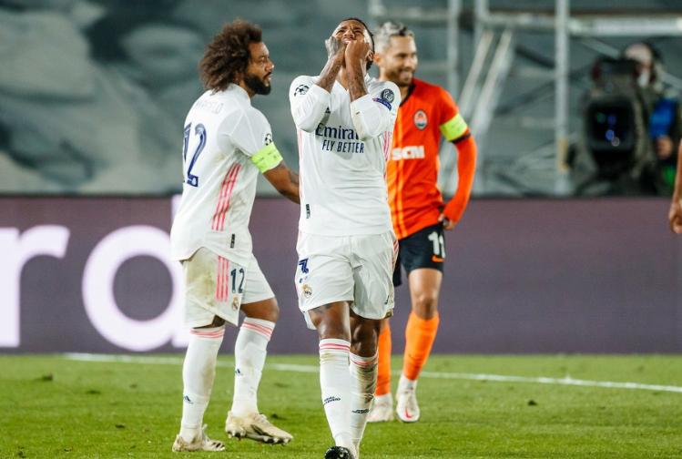 关于皇马连续两连败，卢卡斯质疑队友表现的信息