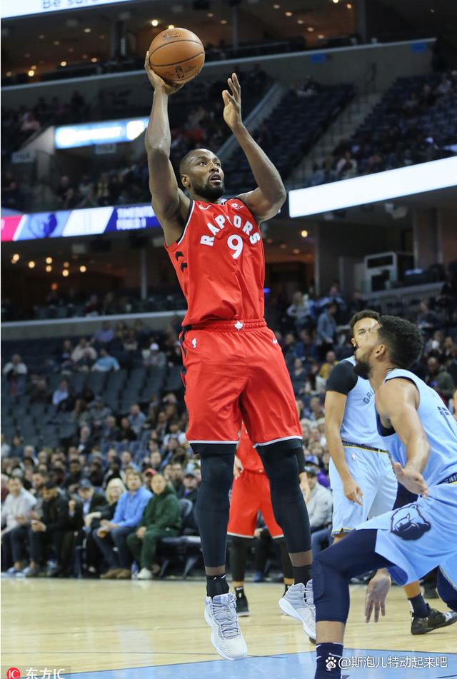 猛龙队后卫球员关键时刻挺身而出的简单介绍