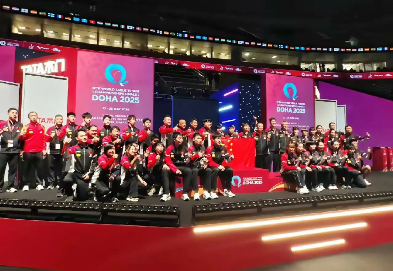 精英球员展现团队实力，比赛氛围浓烈