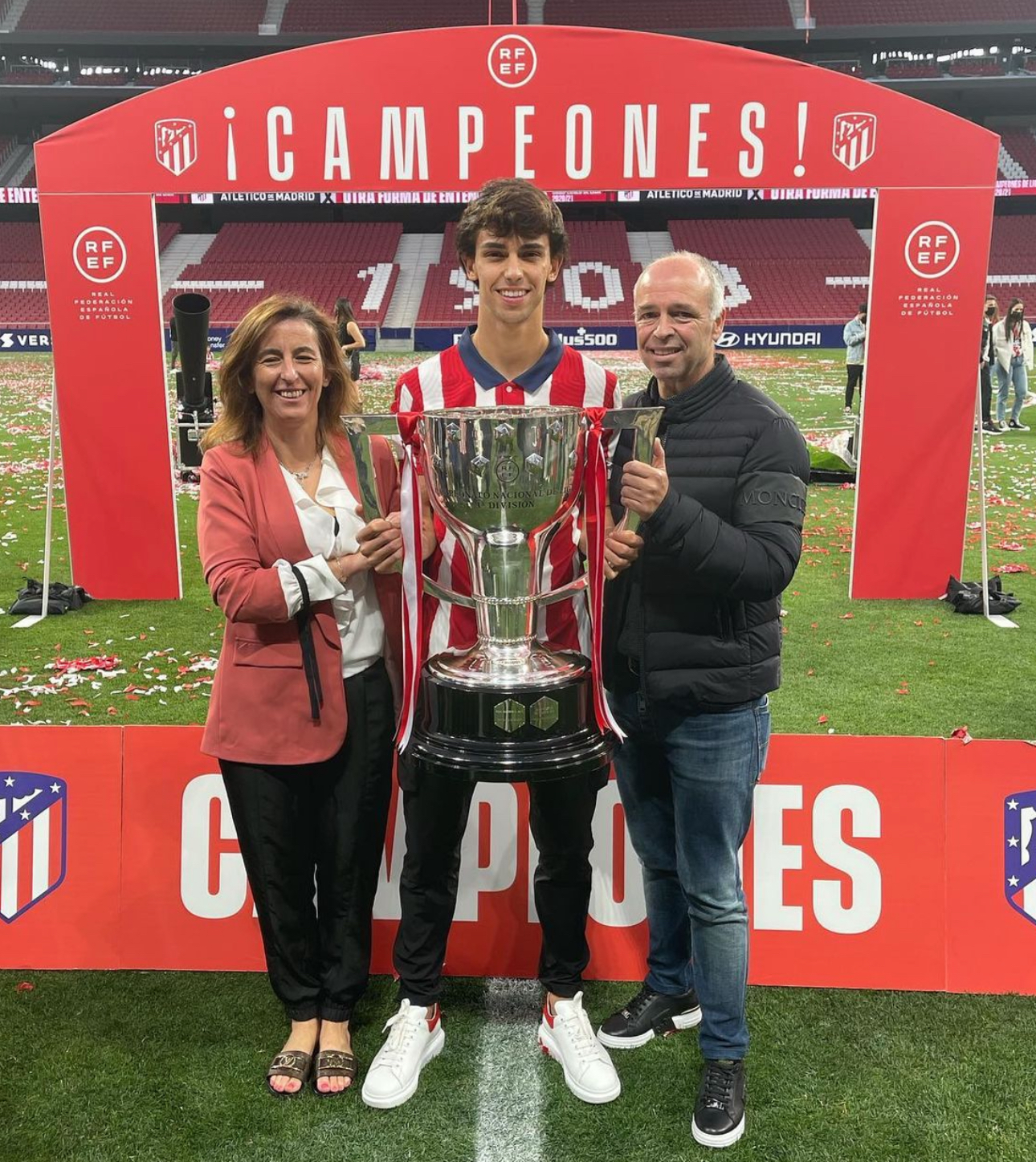 葡萄牙球员费利克斯:为国家队踢球是我的荣誉的简单介绍 葡萄牙球员费利克斯:为国家队踢球是我的荣誉的简单介绍