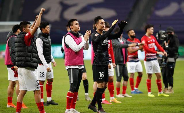 关于零四踢球发挥出色，主场充满信心的信息