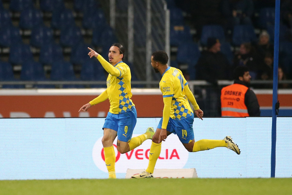 不伦瑞克队在德甲锦标赛上展现实力的简单介绍