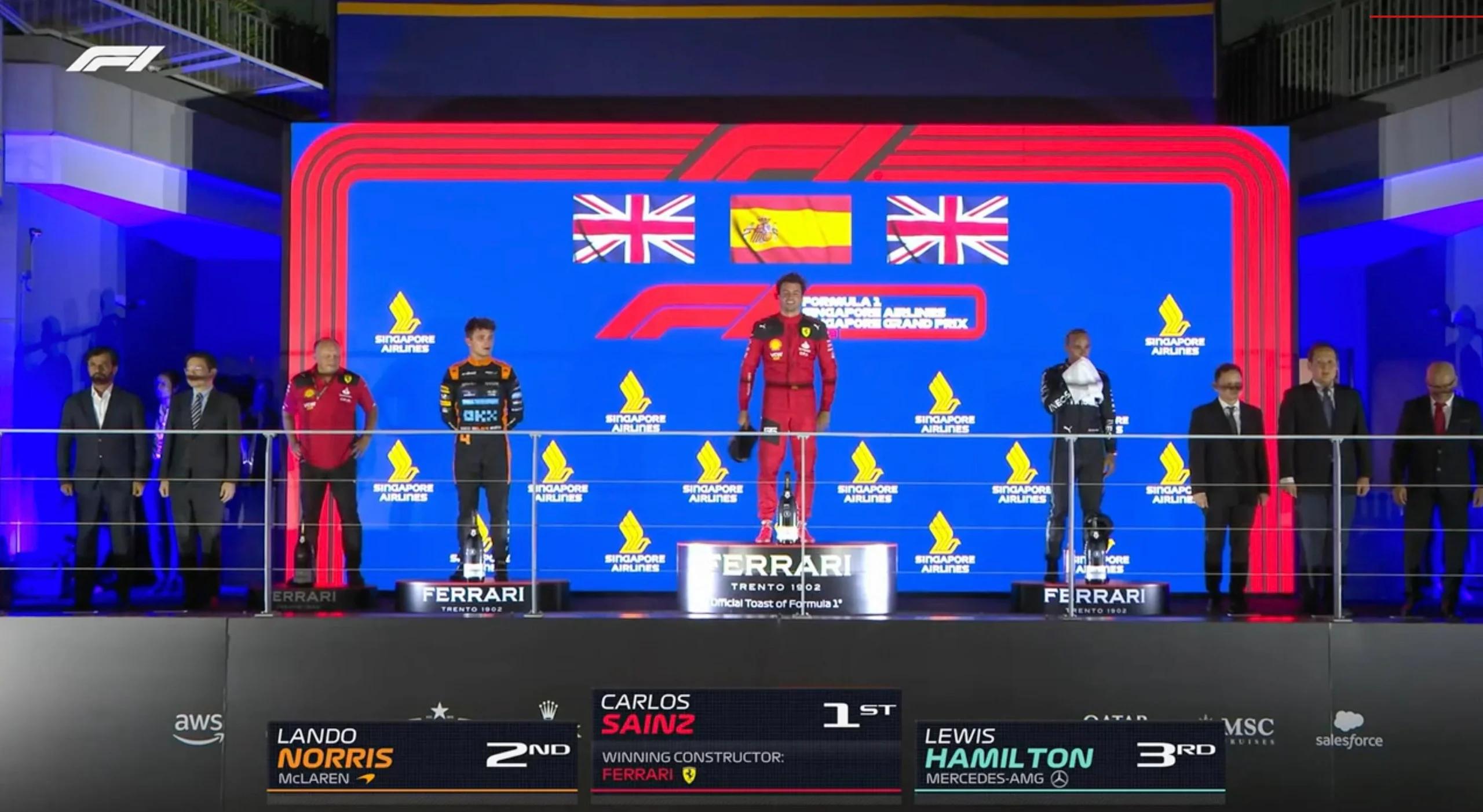 梅赛德斯横扫雷诺车队，塞恩斯惊艳四座